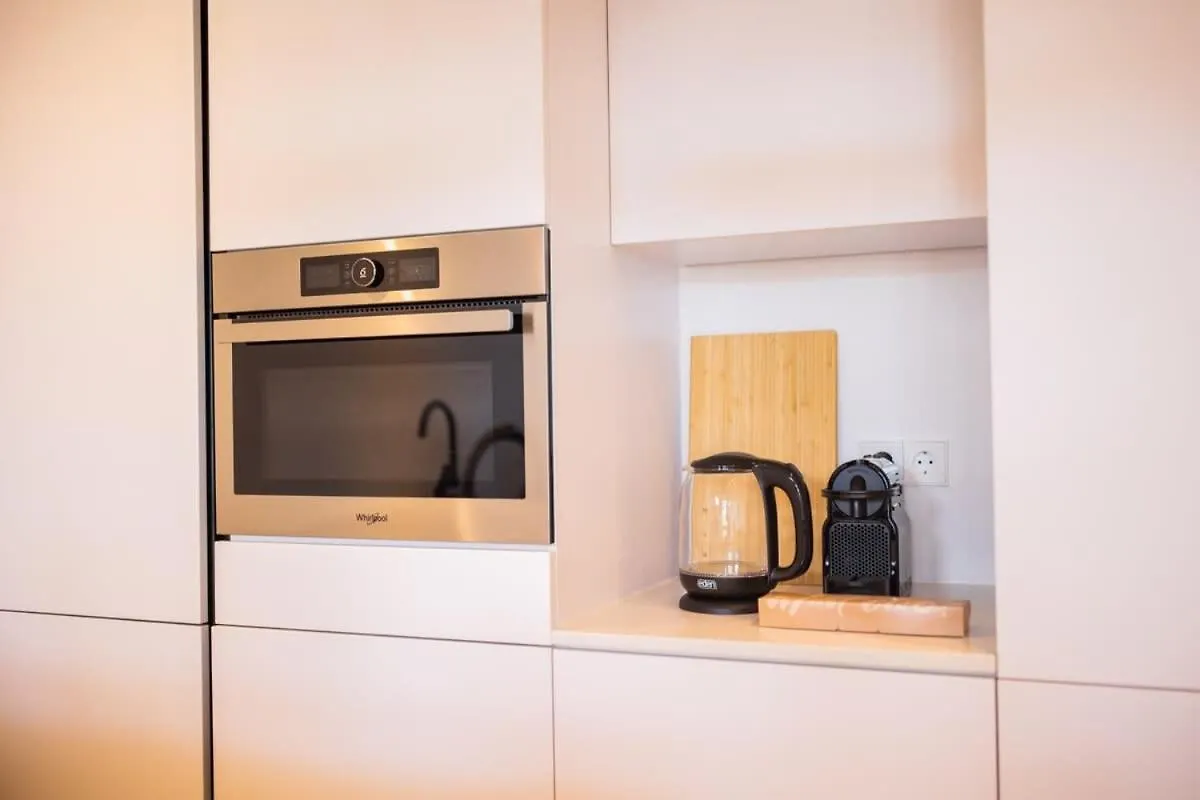 Grandly 3 Bedroom Serviced Apartment 83M2 -Nb306G- Rotterdam